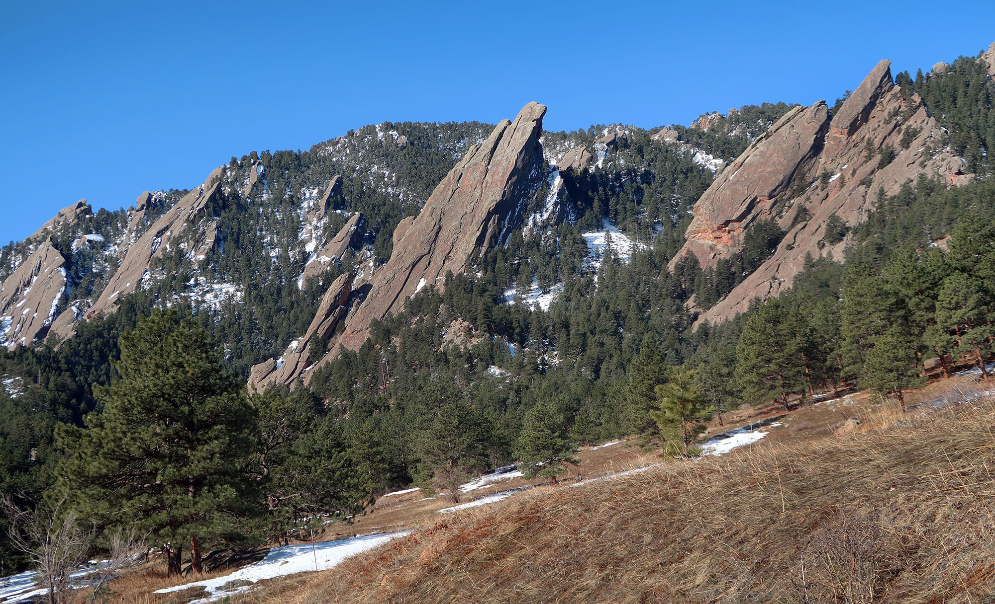 Royal Arch Trail (Boulder) in Late March - dismal wilderness