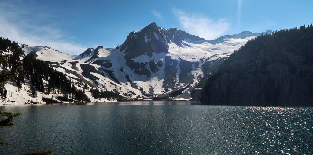 Snowmass Peak (center), which confusingly is not Snowmass Mountain (to the right).