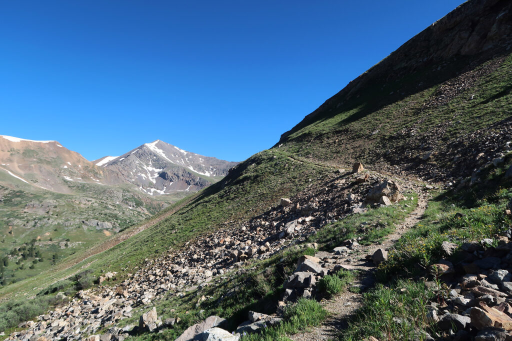 The CDT rises out of Horseshoe Basin along a gently ramping single track, almost devoid of switchbacks.