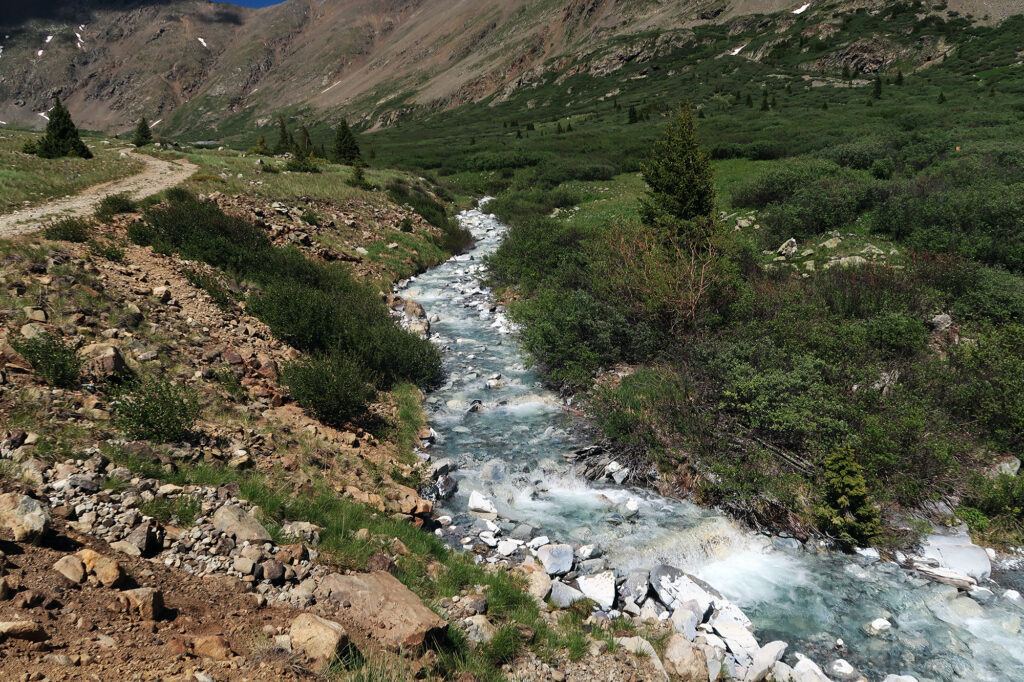 Peru Creek looking extra chalky in the midday sun.