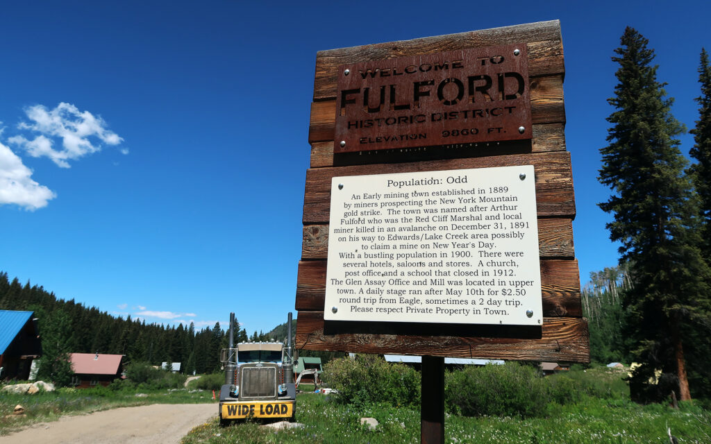 The tiny (seasonal?) town of Fulford, near the trailhead.